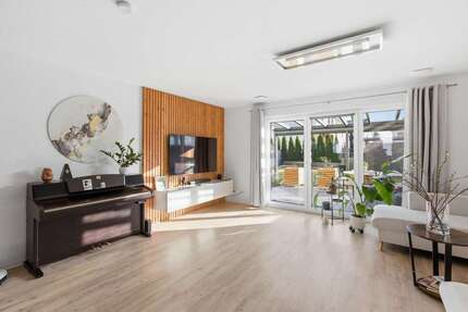 Haus Schulzendorf - 4 Zimmer, 148 m&sup2;, 2.390&euro; | Angebot:26071440