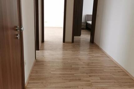 Wohnung Marsberg - 3 Zimmer, 78 m&sup2;, 690&euro; | Angebot:26546031