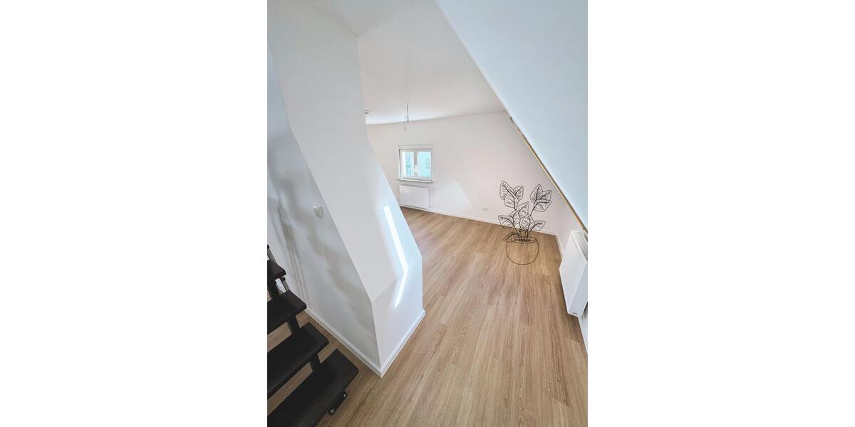 Frisch renovierte, helle und charmante 3-Zimmer-Maisonettewohnung 3 zimmer