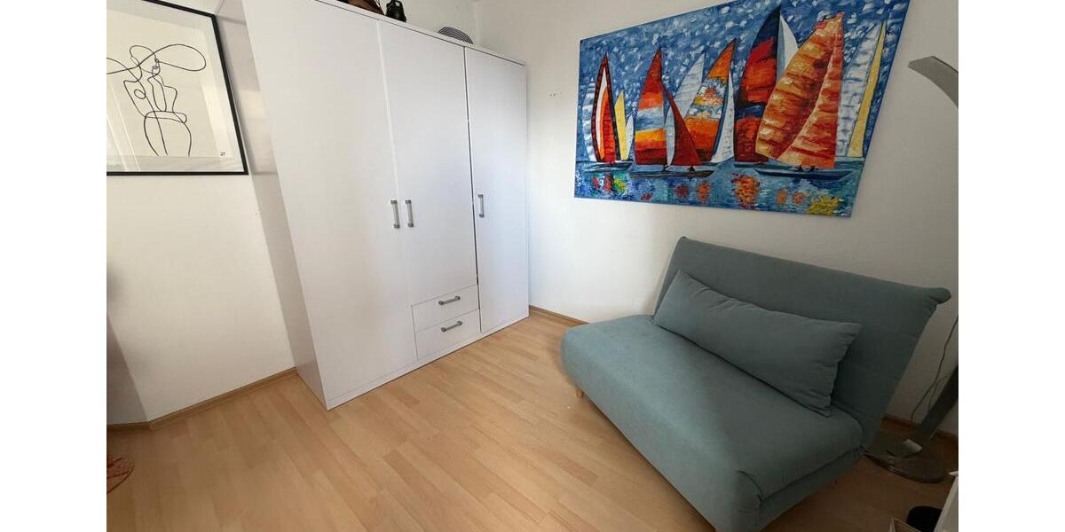 Schöne, helle 3-Zimmer-Wohnung mit Balkon in zentraler Lage 3 zimmer