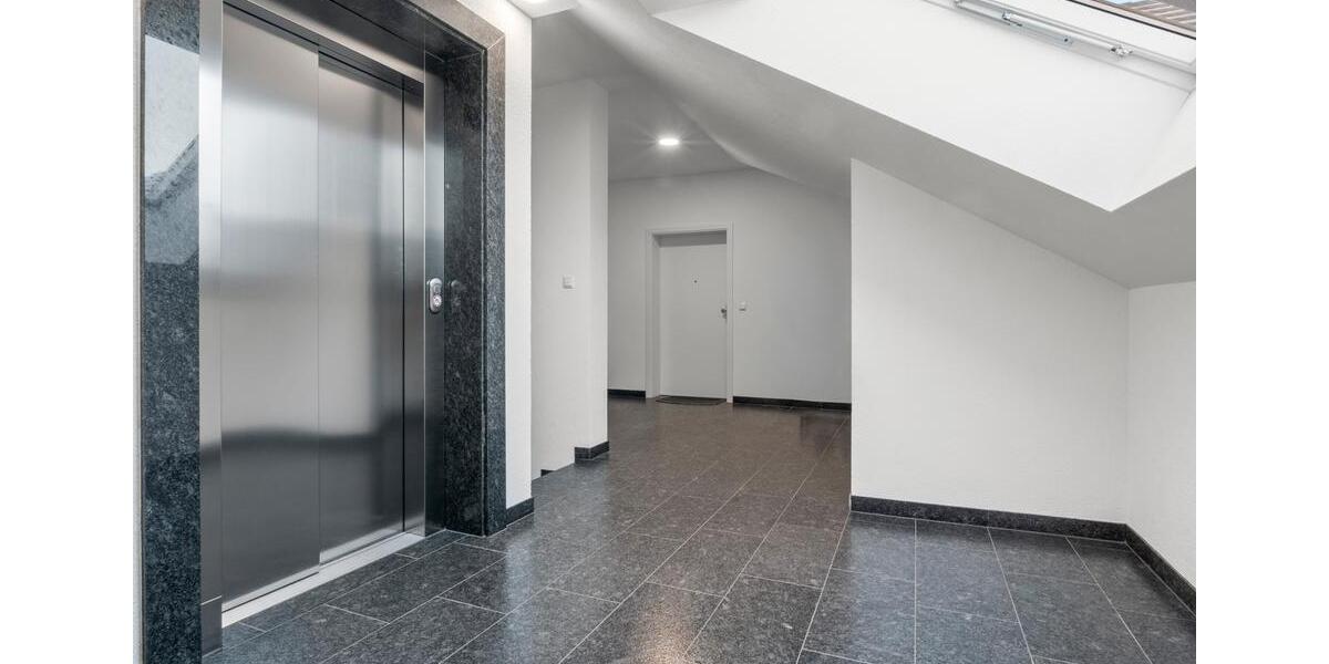 Dachgeschoßwohnung Schauenburg - 3 Zimmer, 132 m&sup2;, 1.320&euro; | Angebot:25963352