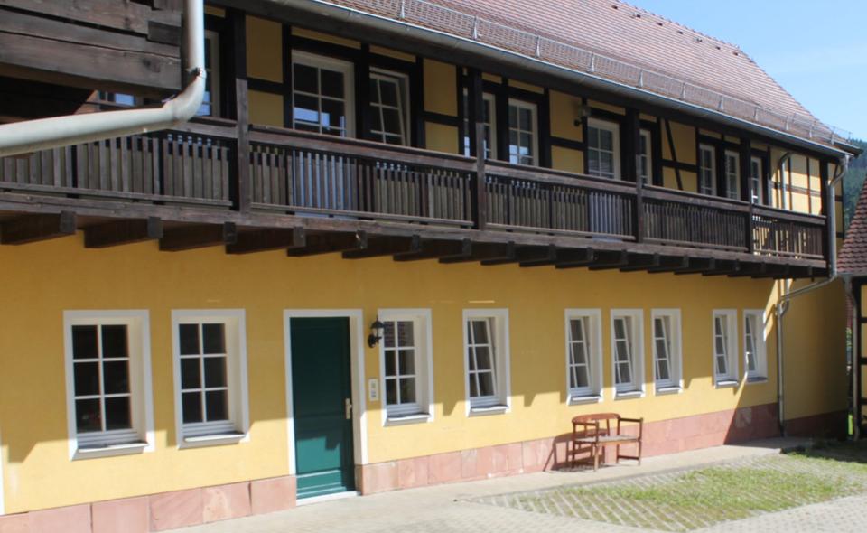 Erdgeschoßwohnung Rudolstadt - 2 Zimmer, 45 m&sup2;, 310&euro; | Angebot:24736879