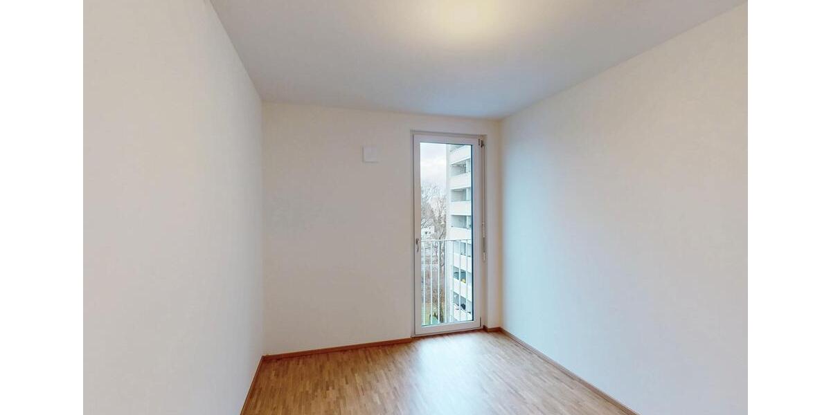 Etagenwohnung München Thalkirchen-Obersendling-Forstenried-Fürstenried-S - 4 Zimmer, 101 m&sup2;, 2.500&euro; | Angebot:24767049