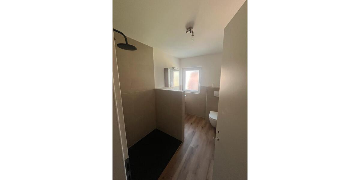 Etagenwohnung Etzbach - 5 Zimmer, 120 m&sup2;, 1.070&euro; | Angebot:26211207