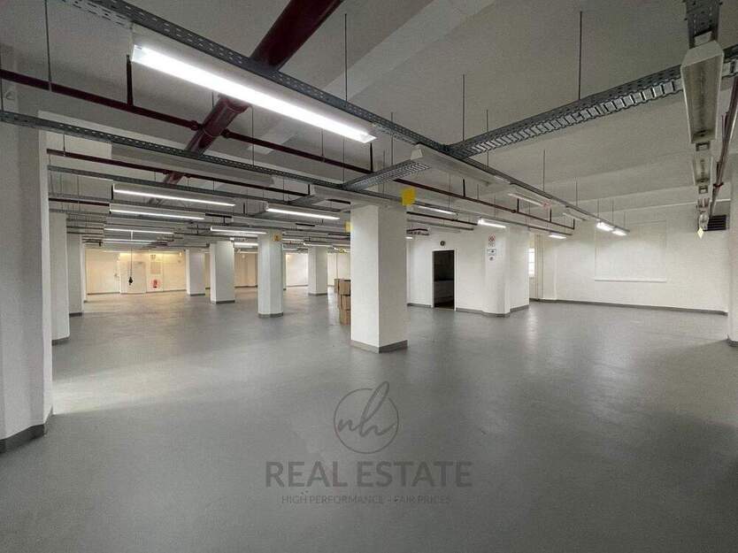1.000 M² LAGERFLÄCHE | 1.OBERGESCHOSS | LASTENAUFZUG
