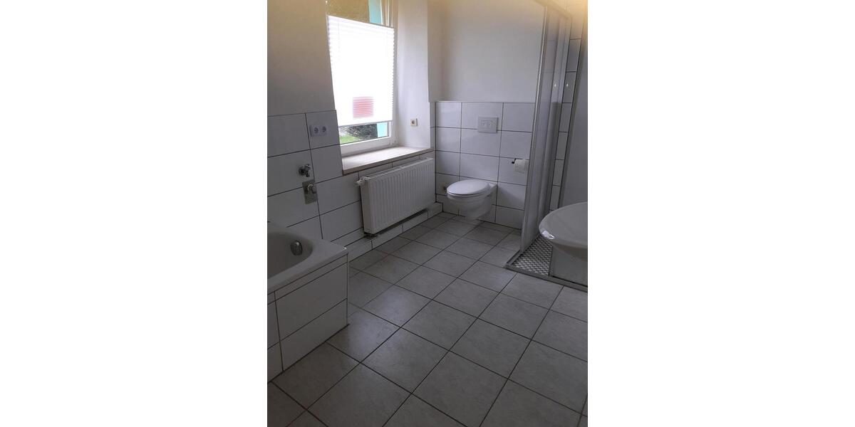 Erdgeschoßwohnung Zörbig - 3 Zimmer, 75 m&sup2;, 562&euro; | Angebot:26563124