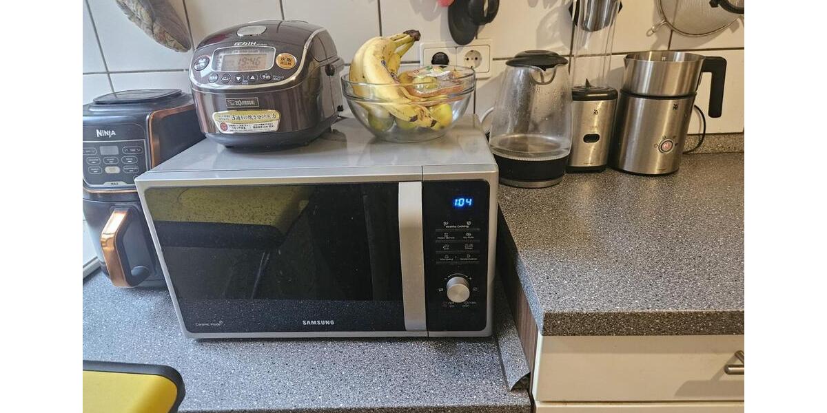 Großes WG Zimmer in TOP lage am Obstmarkt 4 zimmer