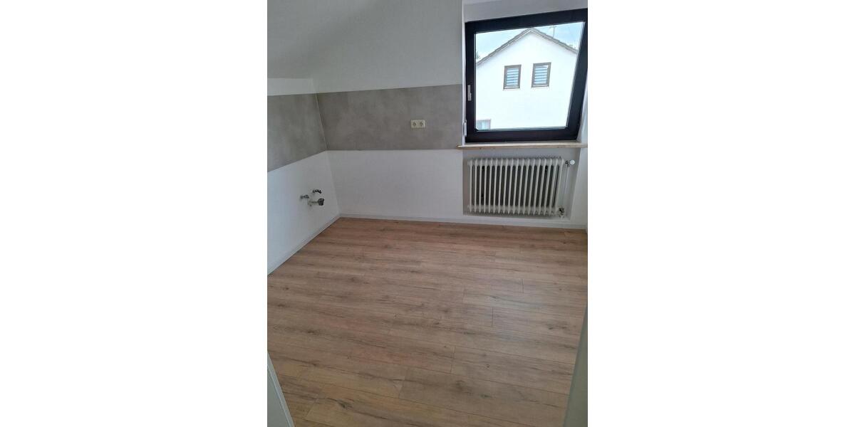 Dachgeschoßwohnung Memmingen - 2 Zimmer, 60 m&sup2;, 800&euro; | Angebot:26681355