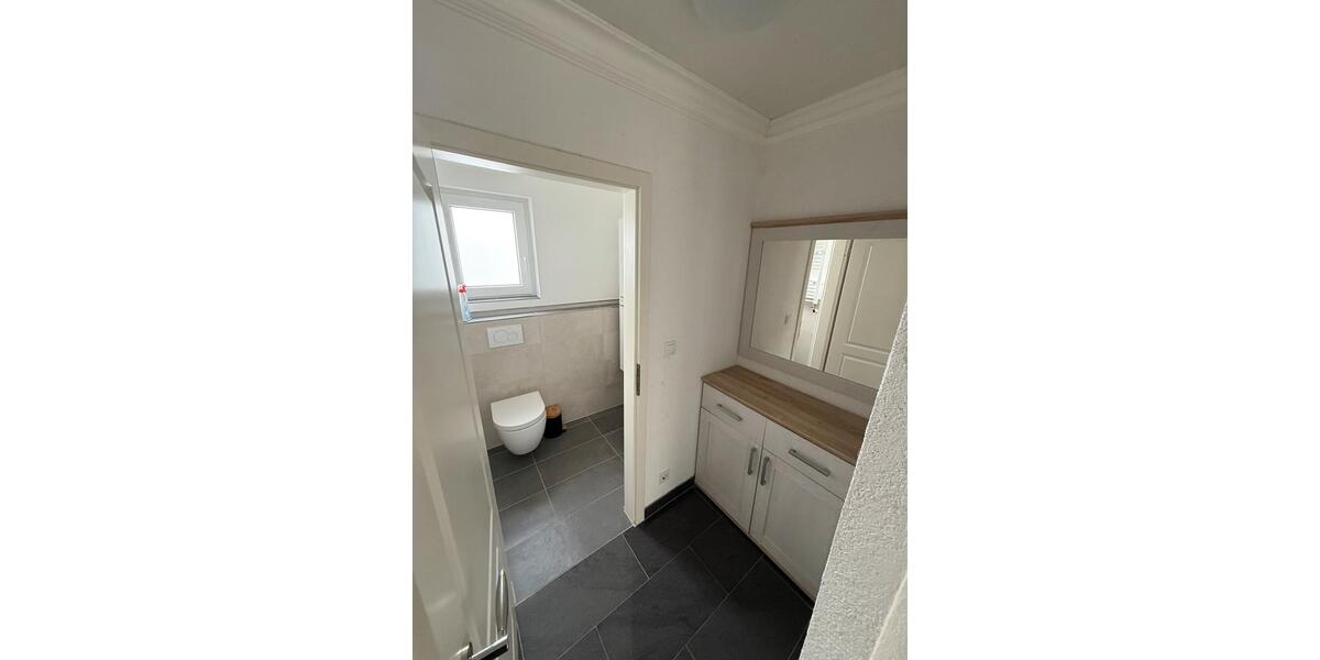 Etagenwohnung Homburg - 4 Zimmer, 107 m&sup2;, 1.050&euro; | Angebot:24794591