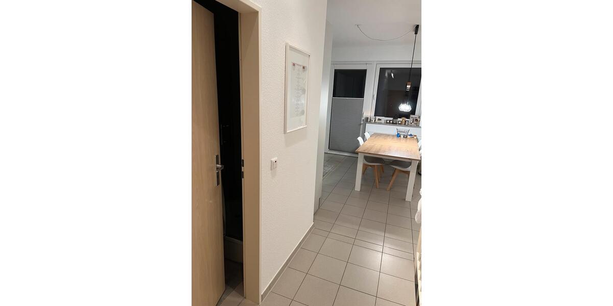 1-Zimmer-Maisonette mit Balkon & Stellplatz – Bornheim-Waldorf 1 zimmer