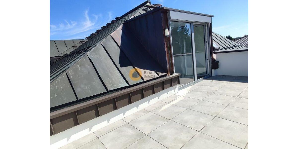 Dachgeschoßwohnung Ingolstadt Südost - 6 Zimmer, 187 m&sup2;, 2.400&euro; | Angebot:24494397