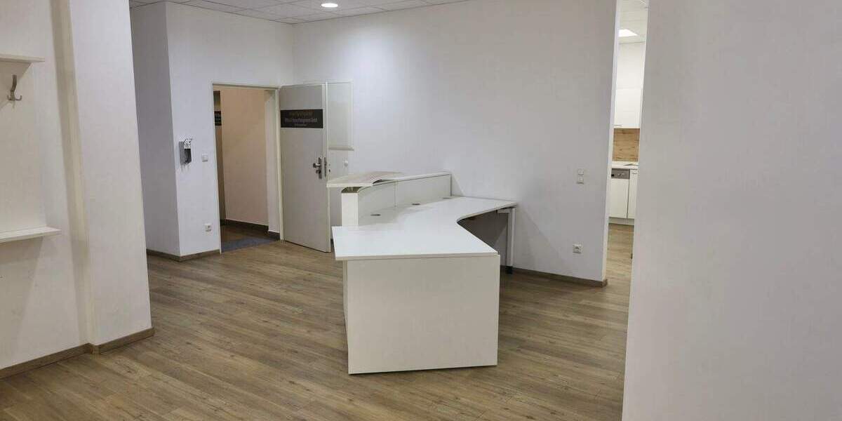 Gewerbeobjekt Bad Tölz - 8 Zimmer, 140 m&sup2;, 1.500&euro; | Angebot:23252855