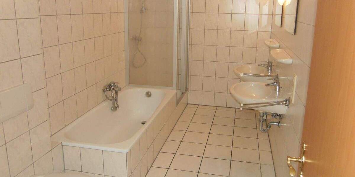 Suche Nachmieter für 3 ZKB Balkon 3 zimmer