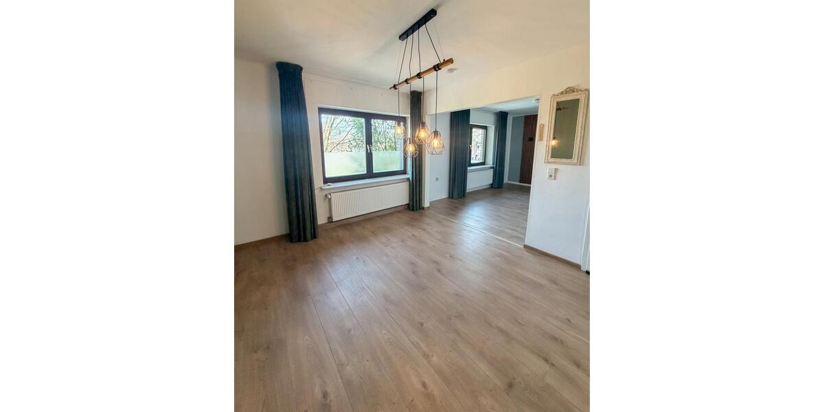 Dachgeschoßwohnung Gronau (Westfahlen) - 3 Zimmer, 70 m&sup2;, 690&euro; | Angebot:26588030