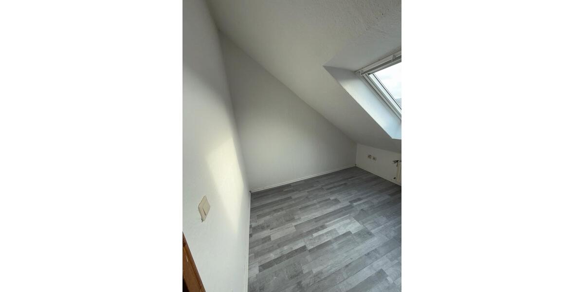 Dachgeschoßwohnung Schwelm - 2 Zimmer, 45 m&sup2;, 380&euro; | Angebot:26067195