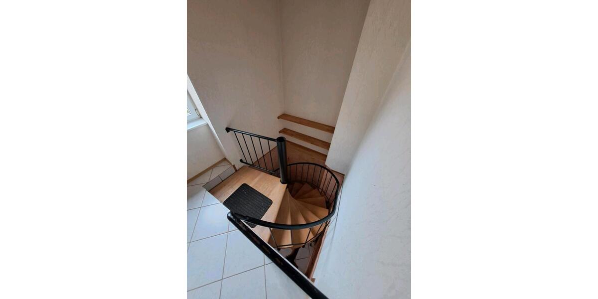 Etagenwohnung Bausendorf - 2 Zimmer, 50 m&sup2;, 330&euro; | Angebot:25216687