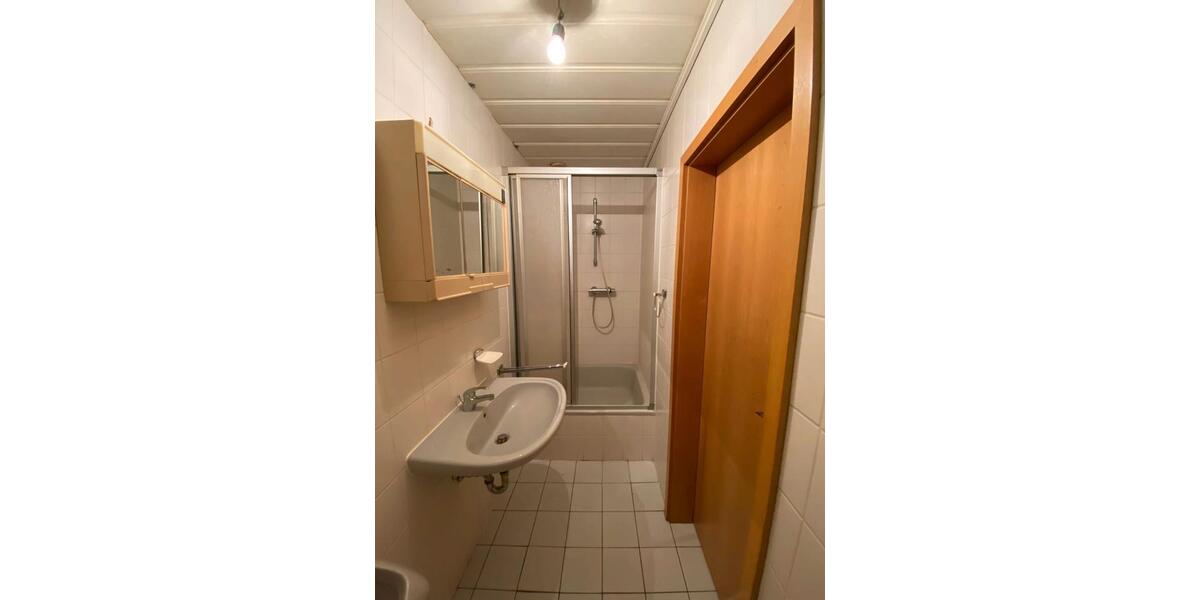 Dachgeschoßwohnung Beverungen - 4 Zimmer, 180 m&sup2;, 900&euro; | Angebot:26491222