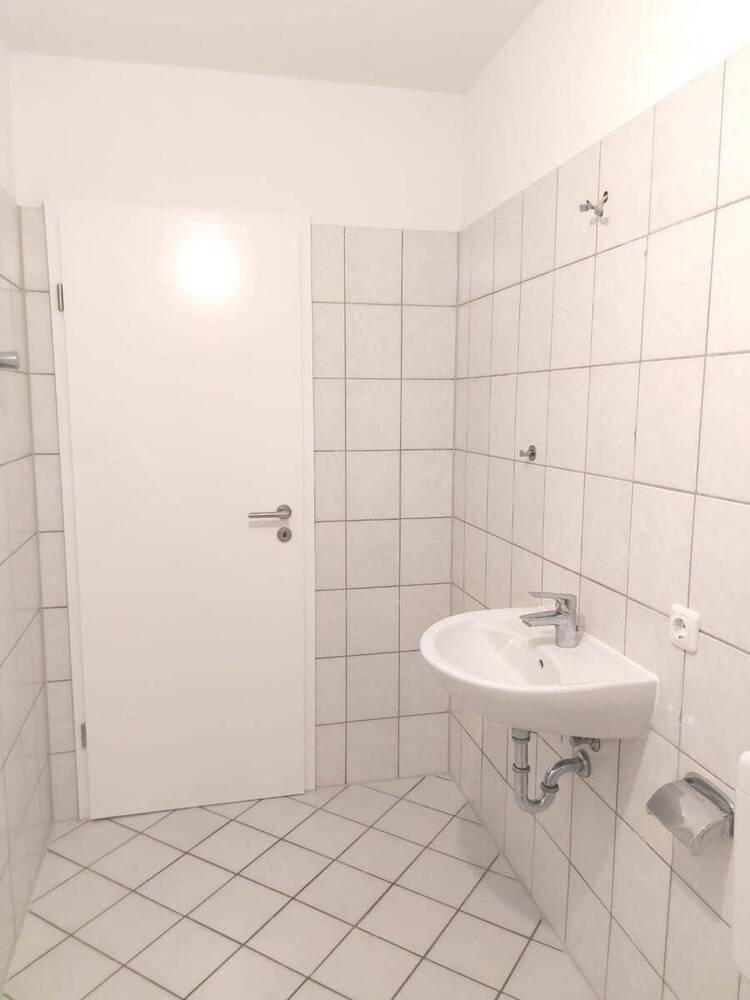 renovierte, helle 1 Zimmer Wohnung in guter Lage von Dresden Neustadt in gepflegtem Wohnhaus