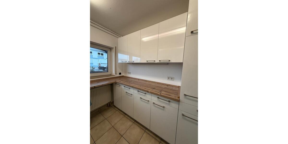 Gewerbeimmobilie: Lagerhalle inkl. Büro – sofort verfügbar zimmer