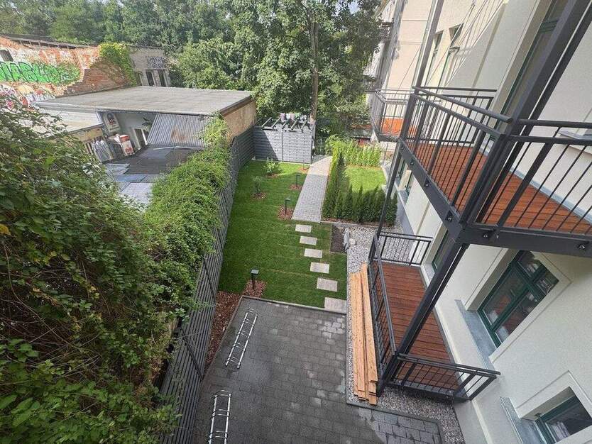 Nanu?! * Erstbezug im Süden * Parkett * Fußbodenheizung * Balkon * schönes Bad * LED-Licht 2 zimmer