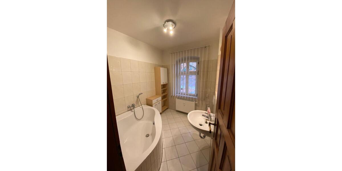 Etagenwohnung Guben - 2 Zimmer, 62 m&sup2;, 300&euro; | Angebot:26423308