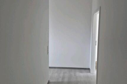 Helle 2-Raumwohnung im DG mit Balkon in Kölsa, frisch renoviert 2 zimmer