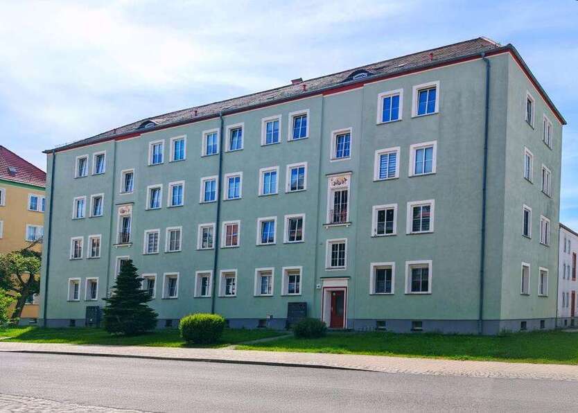 Wohnung zum Mieten in Hoyerswerda 413 € 68.9 m²