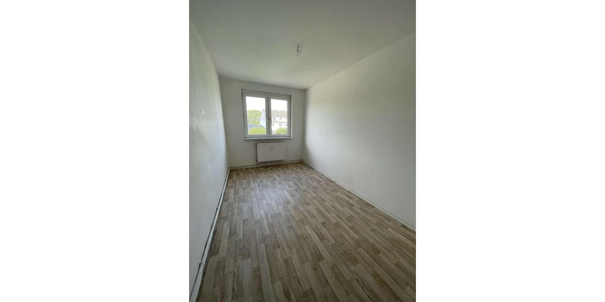 4-Zimmerwohnung mit EBK ab 01.11.2025 4 zimmer
