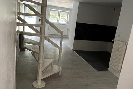 4-Zimmer-Maisonette mit Gartenterrasse in Grevenbroich zur Miete