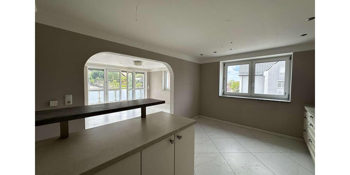 Etagenwohnung Friedberg - 3 Zimmer, 118 m&sup2;, 1.700&euro; | Angebot:26632572