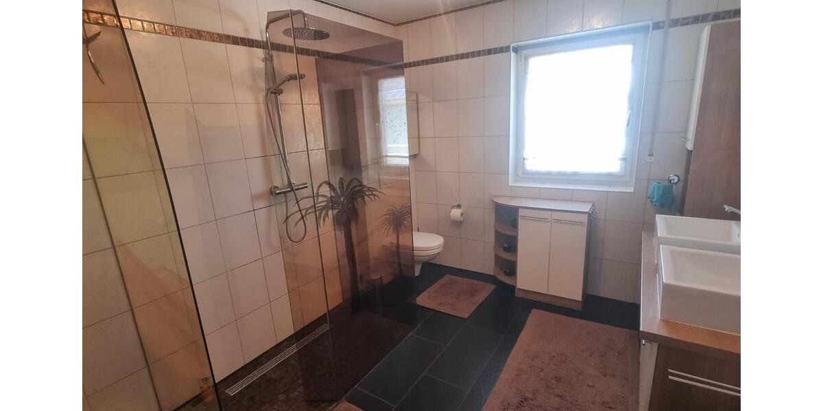 Doppelhaushälfte Niederalteich - 6 Zimmer, 148 m&sup2;, 1.450&euro; | Angebot:26658589