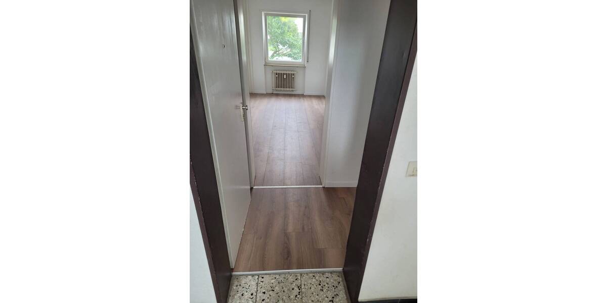 Etagenwohnung Ludwigshafen am Rhein / Maudach Mundenheim - 2 Zimmer, 55 m&sup2;, 750&euro; | Angebot:26658581