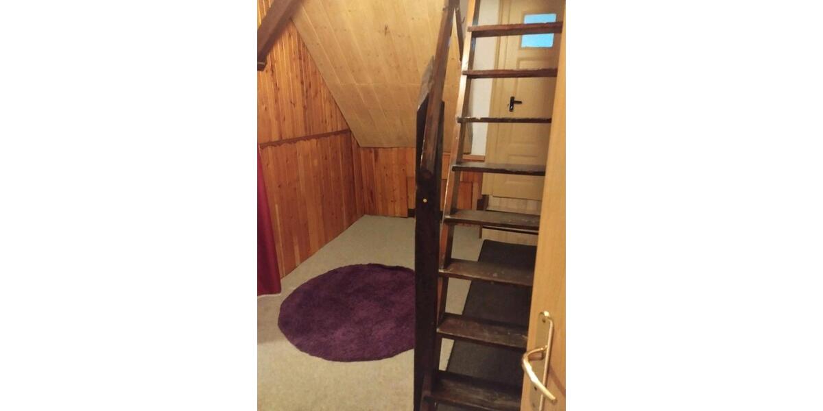 Dachgeschoßwohnung Pegau - 2.5 Zimmer, 64 m&sup2;, 390&euro; | Angebot:26184603