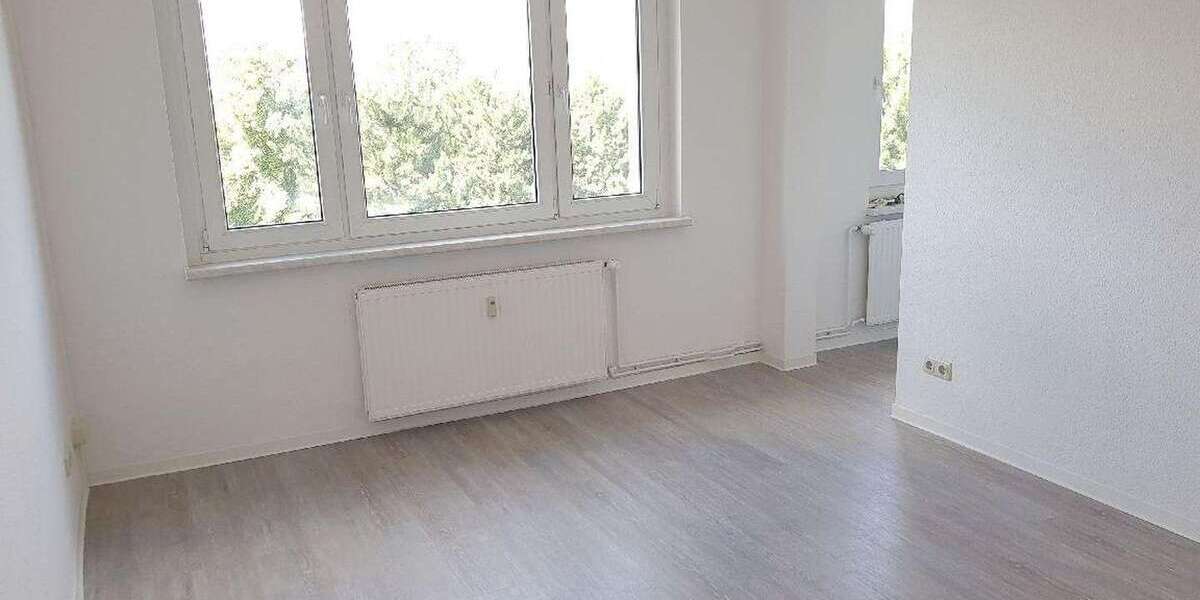 Etagenwohnung Neukieritzsch - 1 Zimmer, 25 m&sup2;, 330&euro; | Angebot:26047869