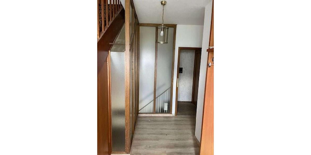 Dachgeschoßwohnung Ötzingen - 5 Zimmer, 120 m&sup2;, 800&euro; | Angebot:26547141