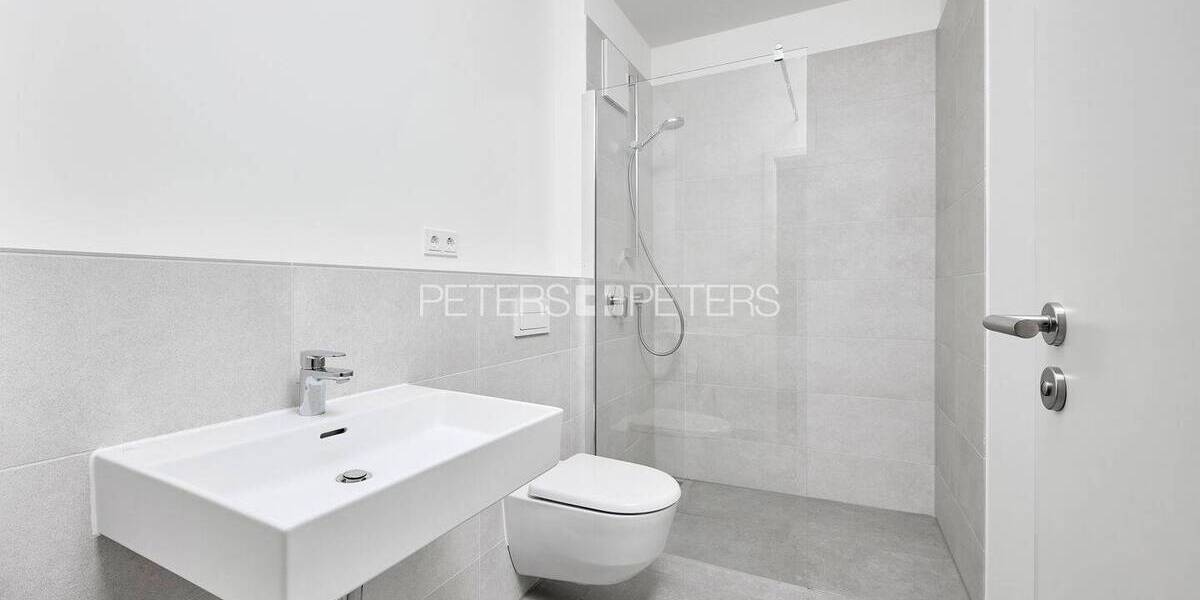 Etagenwohnung Pinneberg - 5 Zimmer, 125 m&sup2;, 2.199&euro; | Angebot:26917989