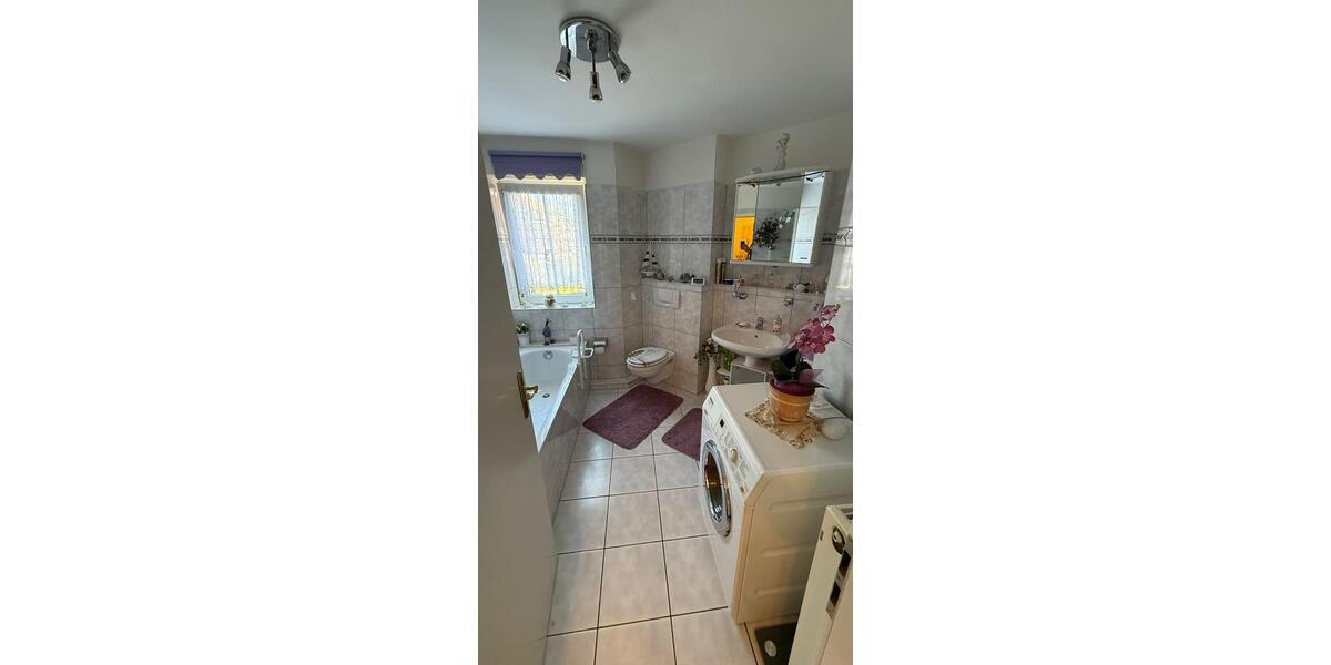 Etagenwohnung Schwerin Gartenstadt - 2 Zimmer, 70 m&sup2;, 660&euro; | Angebot:26381988