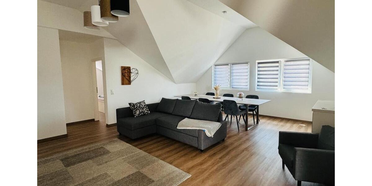 Dachgeschoßwohnung Braunfels - 3 Zimmer, 120 m&sup2;, 2.790&euro; | Angebot:26420245