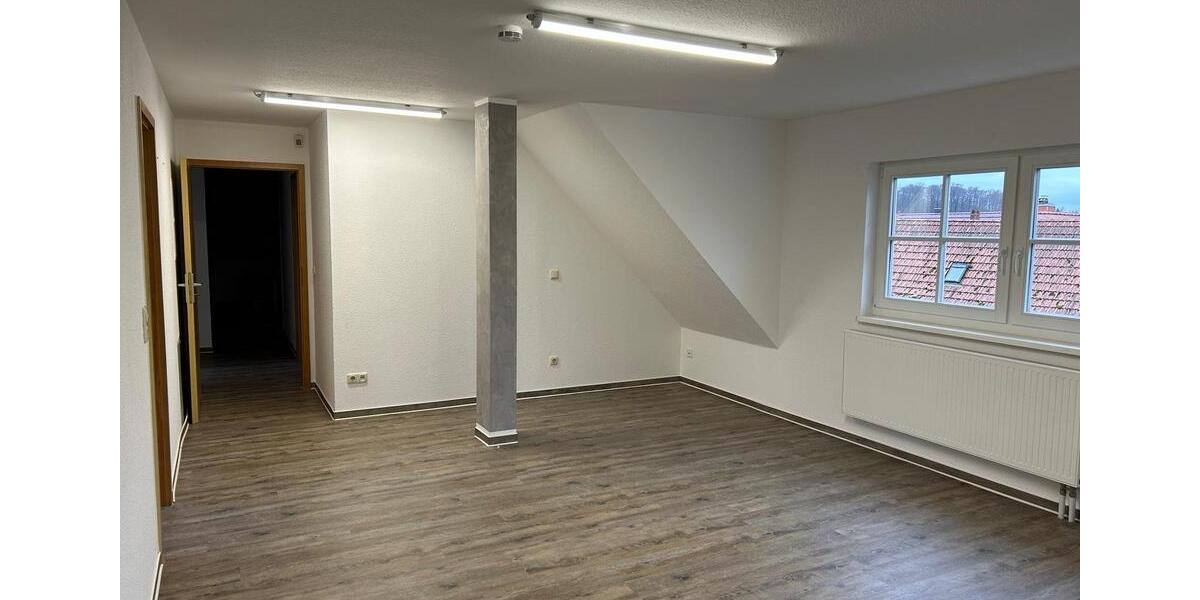 Dachgeschoßwohnung Südeichsfeld - 3 Zimmer, 75 m&sup2;, 500&euro; | Angebot:25432785