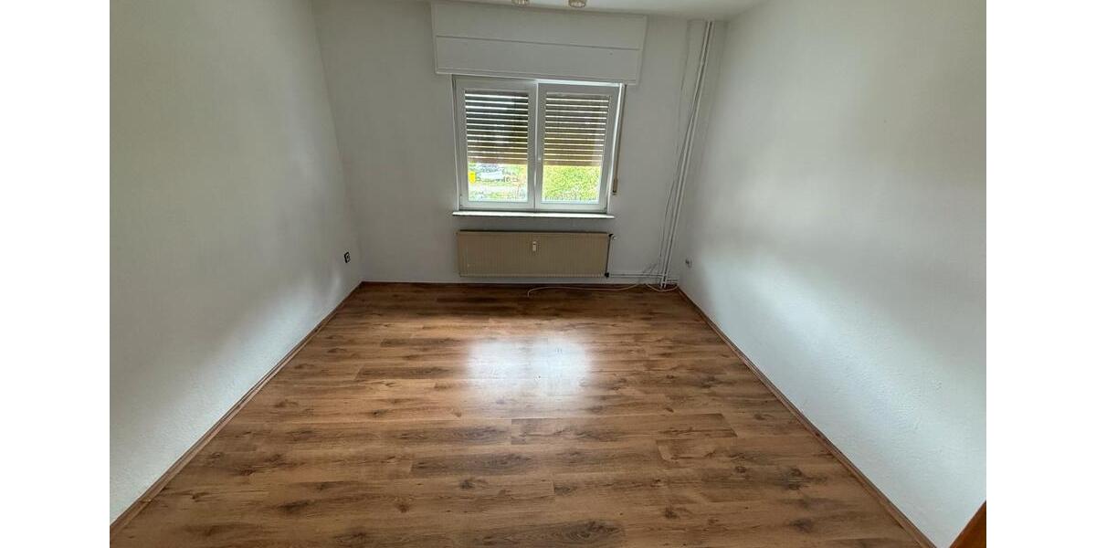 Etagenwohnung Singhofen - 5 Zimmer, 120 m&sup2;, 1.000&euro; | Angebot:26592201