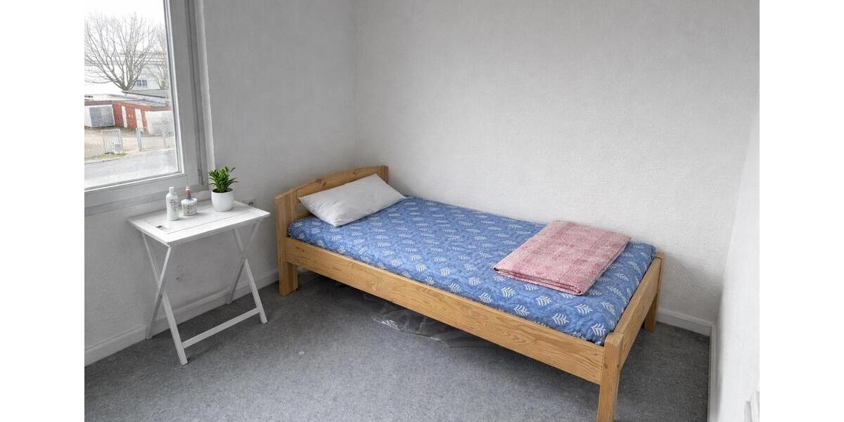 Wohnen auf Zeit Bielefeld Stieghorst - 1 Zimmer, 14 m&sup2;, 290&euro; | Angebot:26343757