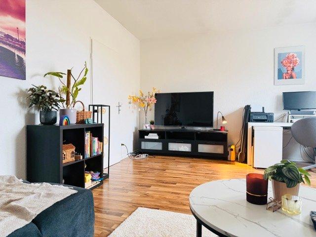 Dachgeschoßwohnung Hannover Vahrenwald-List - 2 Zimmer, 67 m&sup2;, 649&euro; | Angebot:26044853