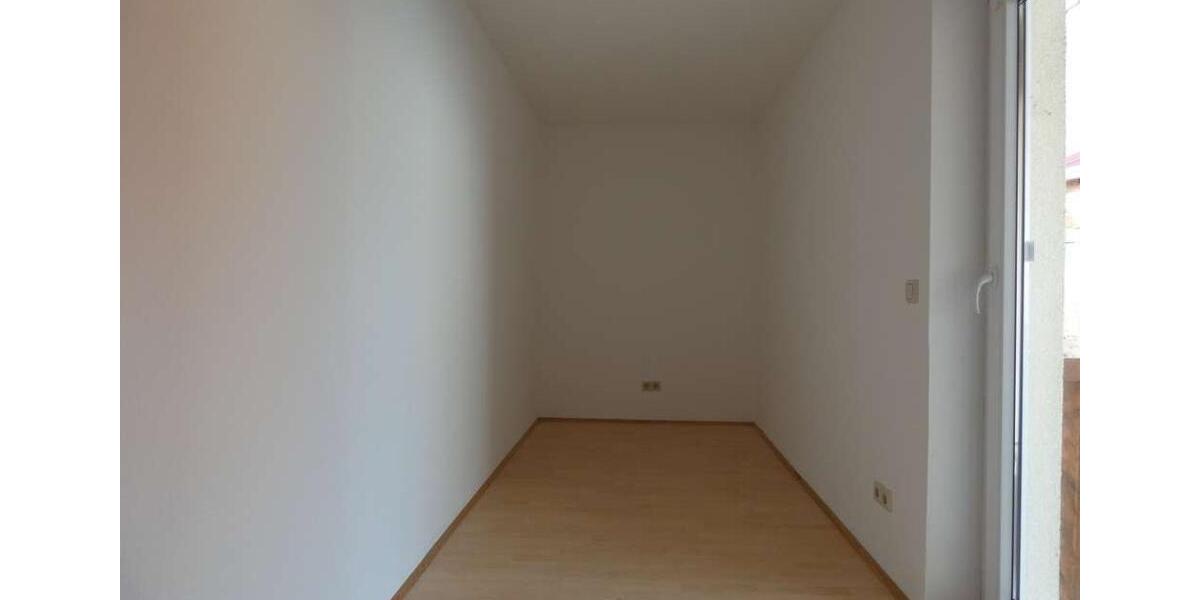 Etagenwohnung Kirchardt - 4 Zimmer, 94 m&sup2;, 850&euro; | Angebot:26532467