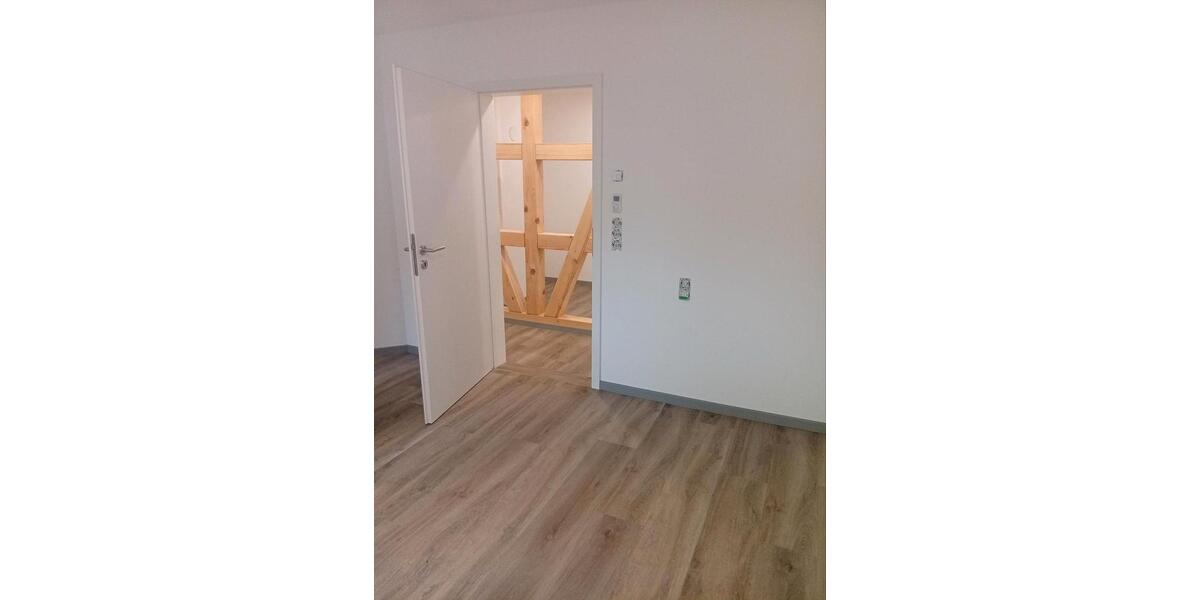 Etagenwohnung Kleinlangheim - 3 Zimmer, 120 m&sup2;, 1.200&euro; | Angebot:26566519
