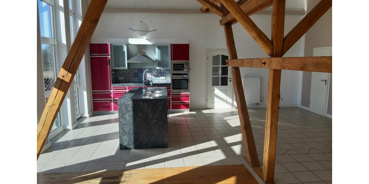 Etagenwohnung Emkendorf - 5 Zimmer, 160 m&sup2;, 1.700&euro; | Angebot:25640400