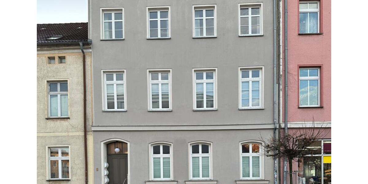 Dachgeschoßwohnung Anklam - 4 Zimmer, 100 m&sup2;, 1.850&euro; | Angebot:23783754