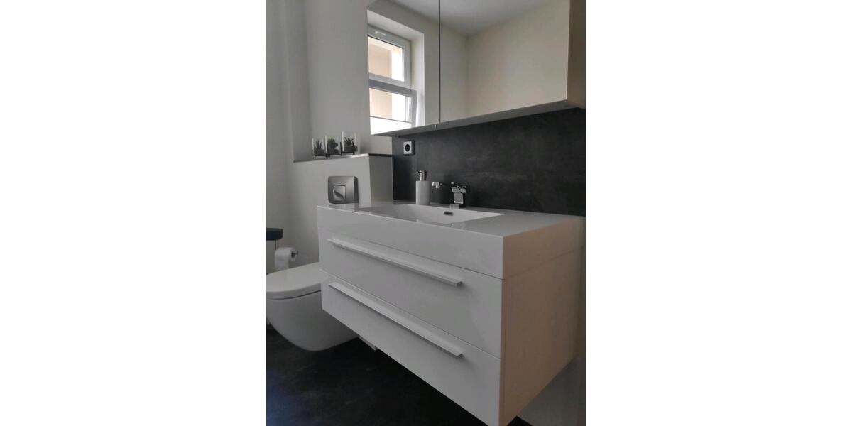 Etagenwohnung Meerane - 2 Zimmer, 72 m&sup2;, 620&euro; | Angebot:26481904