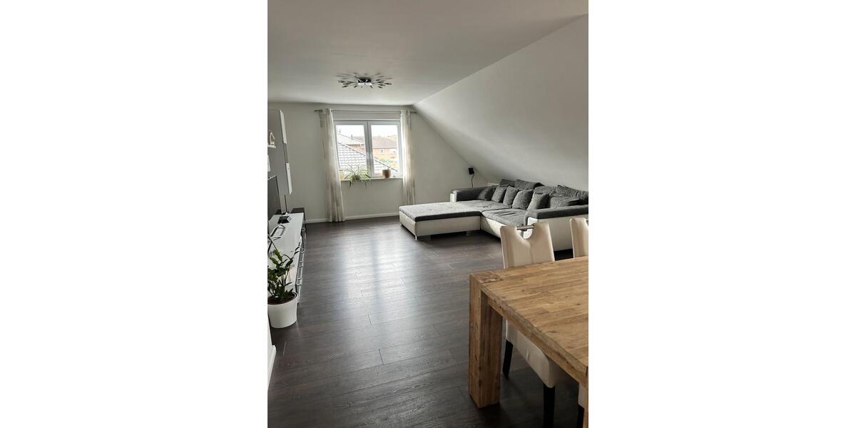 Etagenwohnung Adendorf - 3.5 Zimmer, 110 m&sup2;, 1.650&euro; | Angebot:25963602