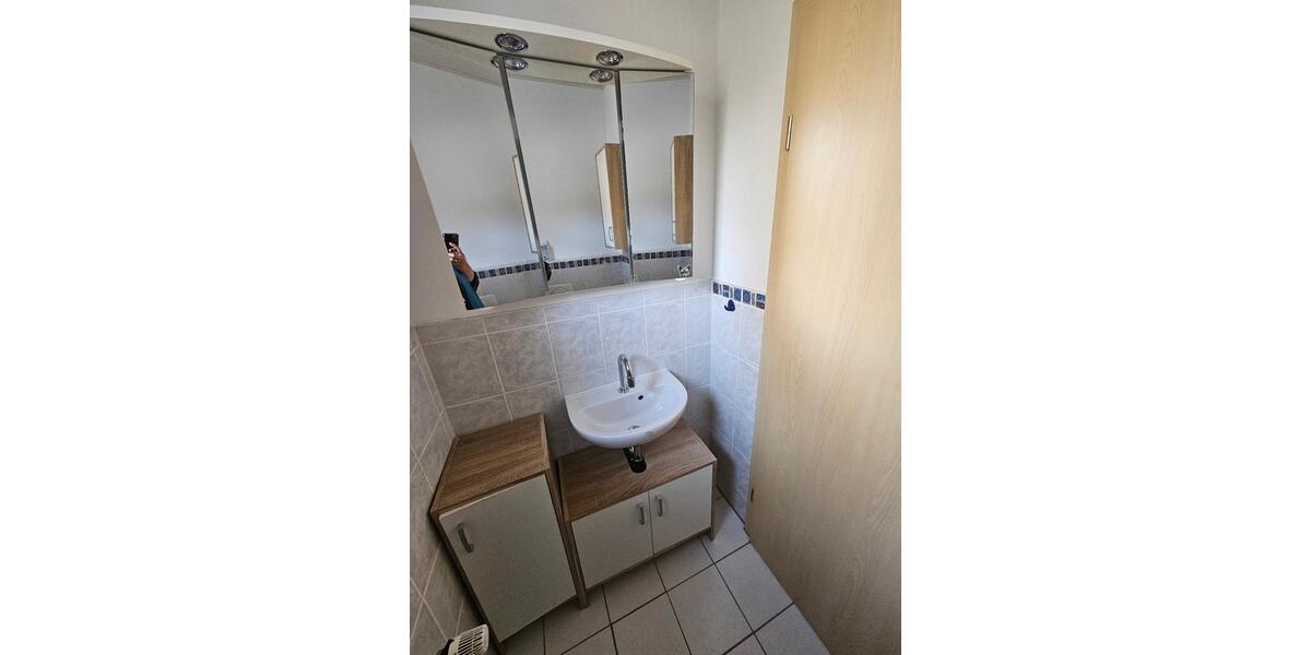Erdgeschoßwohnung Murrhardt - 5 Zimmer, 155 m&sup2;, 1.500&euro; | Angebot:26522055