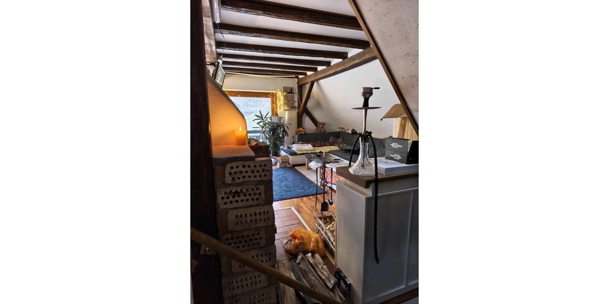 Dachgeschoßwohnung Weinheim - 5 Zimmer, 140 m&sup2;, 1.400&euro; | Angebot:24741696